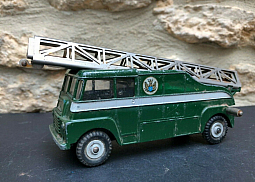 Slotcars66 TV Extending Mast Vehicle 1/43rd Scale Diecast by Dinkey Toys 