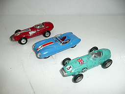Slotcars66 Gift Set 16 Racing Cars 1/43rd Scale Diecast Models by Corgi 